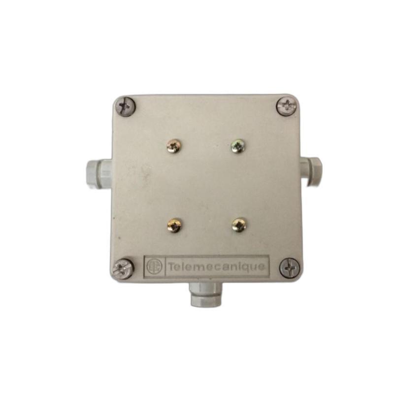 Schneider TSX SCA 50 100% New